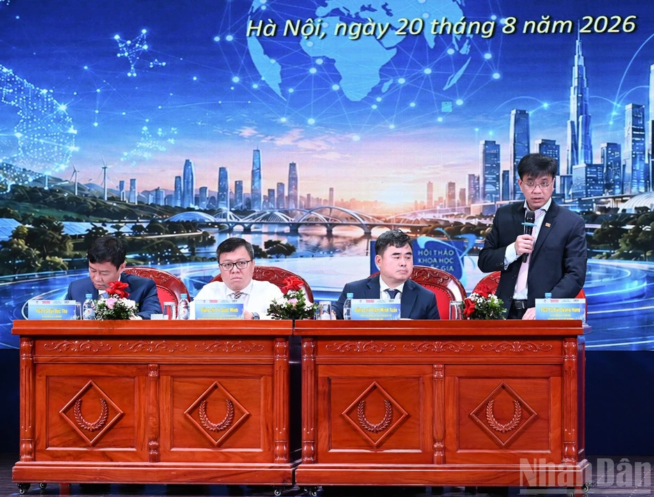 [Ảnh] Hội thảo khoa học quốc gia: “Đổi mới mô hình phát triển của Việt Nam đáp ứng yêu cầu kỷ nguyên mới”
