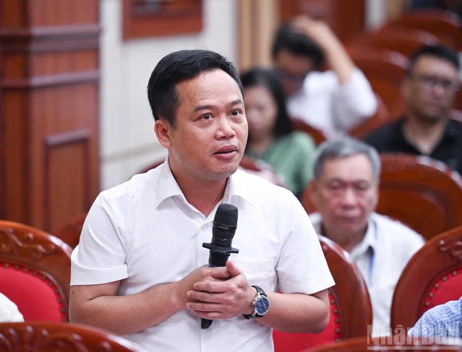 [Ảnh] Hội thảo khoa học quốc gia: “Đổi mới mô hình phát triển của Việt Nam đáp ứng yêu cầu kỷ nguyên mới”