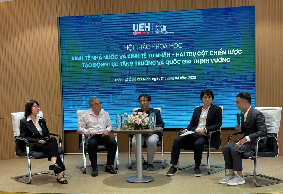 “Cởi trói” cho doanh nghiệp nhà nước, gỡ khó về vốn, đất đai cho doanh nghiệp tư nhân “Cởi trói” cho doanh nghiệp nhà nước, gỡ khó về vốn, đất đai cho doanh nghiệp tư nhân