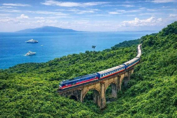“Định luật thịnh vượng” của những vịnh biển toàn cầu: Kỷ nguyên mới gọi tên Hải Vân Bay