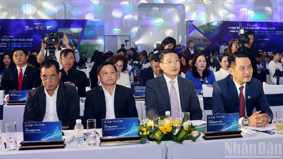 “Đột phá thể chế-hợp lực công tư” nâng cao giá trị nguồn lực tại Lâm Đồng “Đột phá thể chế-hợp lực công tư” nâng cao giá trị nguồn lực tại Lâm Đồng