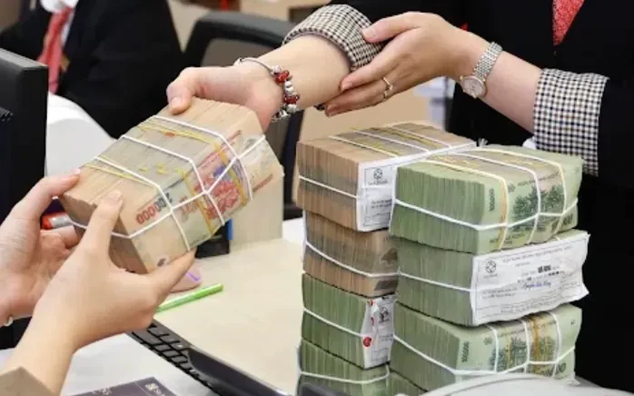 "Big 4" ngân hàng bơm thêm 1 triệu tỷ đồng vào nền kinh tế "Big 4" ngân hàng bơm thêm 1 triệu tỷ đồng vào nền kinh tế