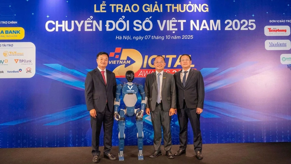 "Chắp cánh" cho báo chí vươn xa trong kỷ nguyên AI và dữ liệu "Chắp cánh" cho báo chí vươn xa trong kỷ nguyên AI và dữ liệu