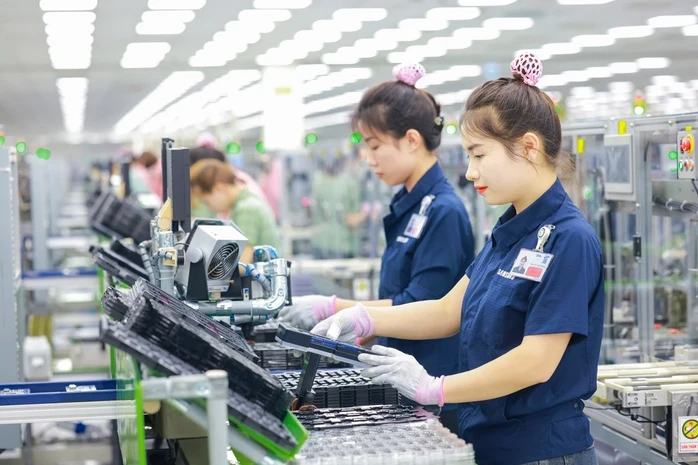 "Cú hích" mua bán điện trực tiếp
