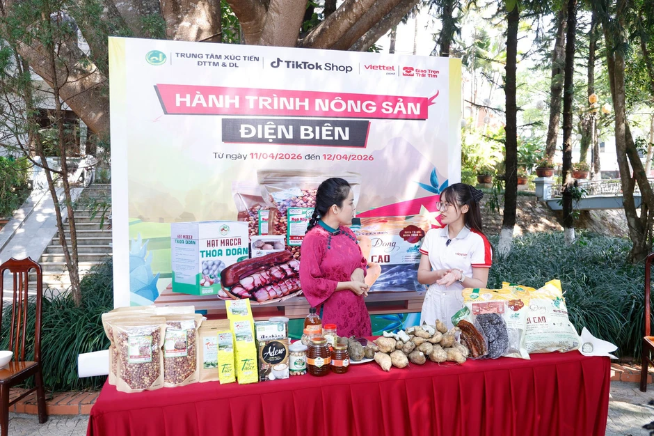 "Hành trình Nông sản Điện Biên" thúc đẩy ứng dụng TMĐT, mở rộng đầu ra bền vững cho nông đặc sản địa phương "Hành trình Nông sản Điện Biên" thúc đẩy ứng dụng TMĐT, mở rộng đầu ra bền vững cho nông đặc sản địa phương
