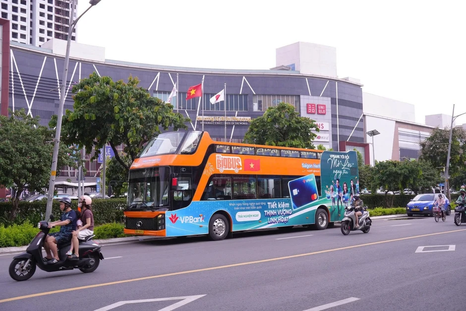 “VPBank tới rồi, mở “lời” ngay thôi” tạo dấu ấn tại điểm dừng đầu tiên ở TP.HCM