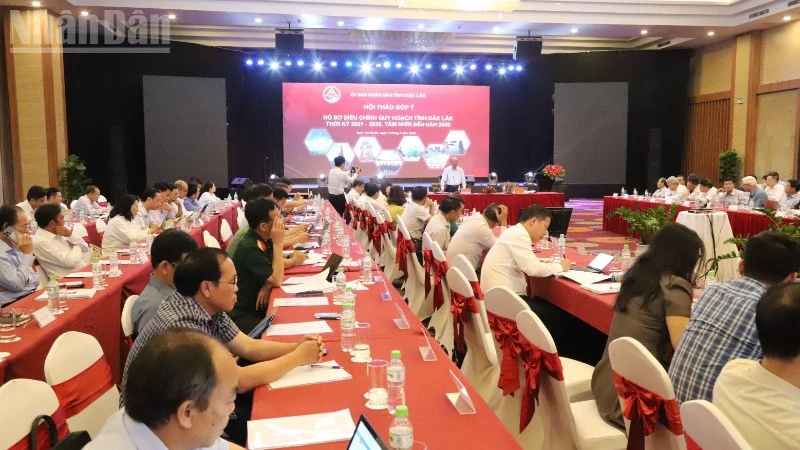1.000 đại biểu, nhà đầu tư tham dự hội nghị công bố điều chỉnh quy hoạch và xúc tiến đầu tư tỉnh Đắk Lắk 1.000 đại biểu, nhà đầu tư tham dự hội nghị công bố điều chỉnh quy hoạch và xúc tiến đầu tư tỉnh Đắk Lắk