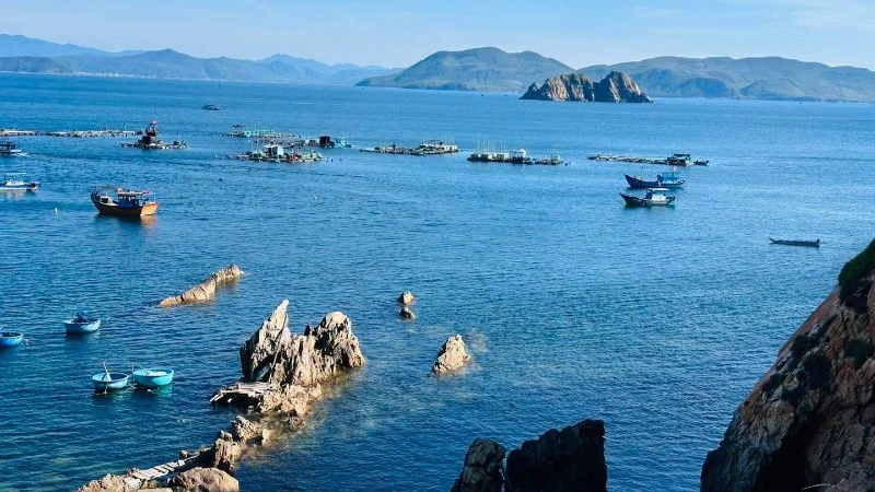 1.000 đại biểu, nhà đầu tư tham dự hội nghị công bố điều chỉnh quy hoạch và xúc tiến đầu tư tỉnh Đắk Lắk 1.000 đại biểu, nhà đầu tư tham dự hội nghị công bố điều chỉnh quy hoạch và xúc tiến đầu tư tỉnh Đắk Lắk