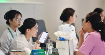 28 ngân hàng cắt giảm 3.000 nhân sự, riêng Sacombank chiếm gần 85%