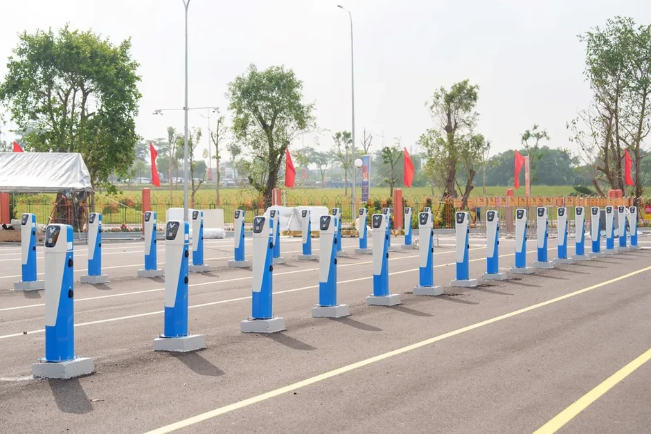 3 lý do giúp xe máy điện VinFast tăng tốc toàn diện: 60.000 tủ đổi pin, nạp pin siêu nhanh, chi phí “bằng 0” 3 lý do giúp xe máy điện VinFast tăng tốc toàn diện: 60.000 tủ đổi pin, nạp pin siêu nhanh, chi phí “bằng 0”