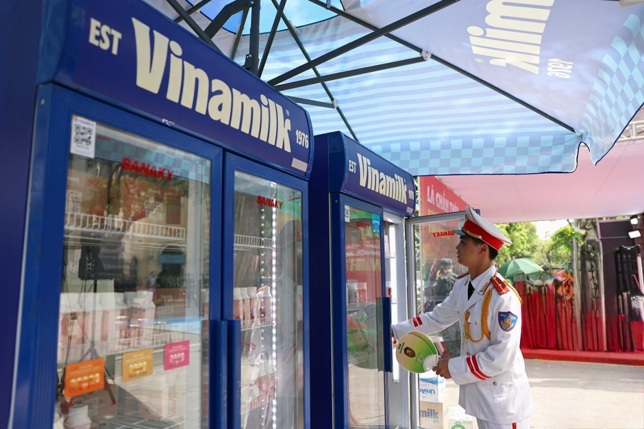 40.000 sản phẩm dinh dưỡng Vinamilk tiếp sức chương trình “Tổ quốc bình yên”