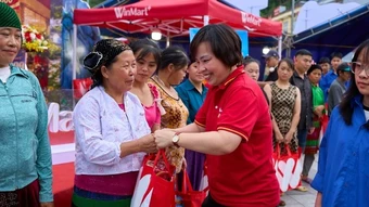 5.000 phần quà WinMart+ trao tặng bà con Mèo Vạc, đánh dấu cửa hàng thứ 5.000