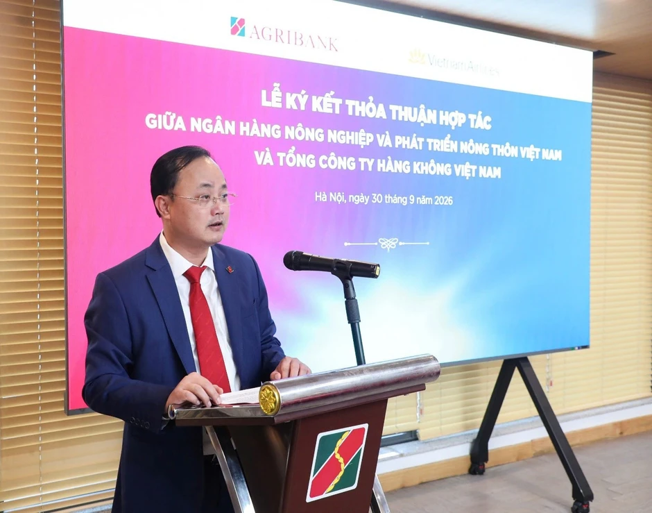 Agribank và Vietnam Airlines ký kết Thỏa thuận hợp tác toàn diện, kết nối hệ sinh thái hàng không-tài chính ngân hàng Agribank và Vietnam Airlines ký kết Thỏa thuận hợp tác toàn diện, kết nối hệ sinh thái hàng không-tài chính ngân hàng