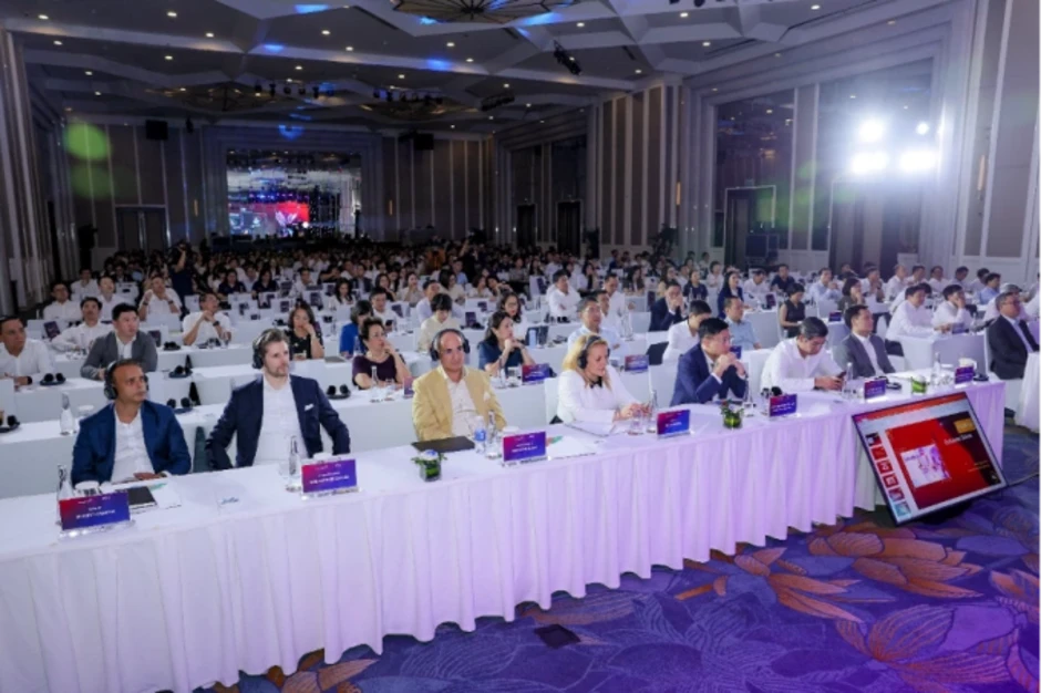 'AI và dữ liệu đang tái định hình ngành ngân hàng' 'AI và dữ liệu đang tái định hình ngành ngân hàng'
