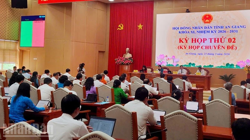 An Giang hỗ trợ 11 triệu đồng cho chủ tàu cá nâng cấp, thay thế thiết bị giám sát hành trình An Giang hỗ trợ 11 triệu đồng cho chủ tàu cá nâng cấp, thay thế thiết bị giám sát hành trình