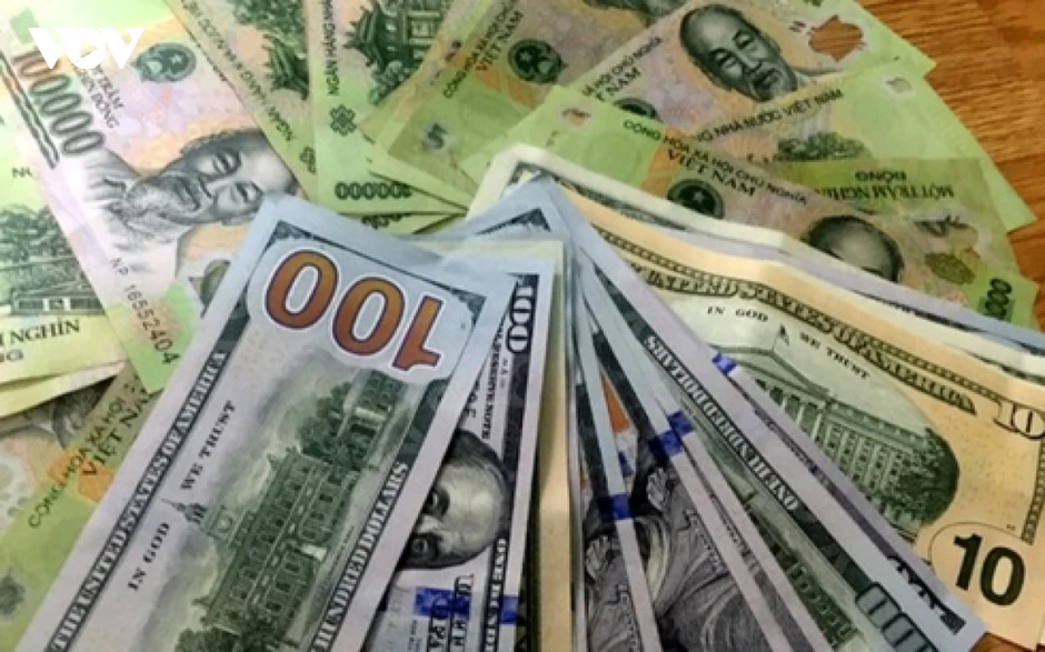 Áp lực tỷ giá và bài toán giữ ổn định vĩ mô Áp lực tỷ giá và bài toán giữ ổn định vĩ mô