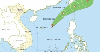 Áp thấp nhiệt đới hình thành trên Biển Đông, Bắc và Nam bộ mưa lớn