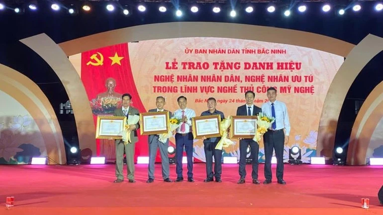 Bắc Ninh khai mạc Hội chợ Thương mại và Du lịch năm 2026 trong không khí Festival “Về miền di sản” Bắc Ninh khai mạc Hội chợ Thương mại và Du lịch năm 2026 trong không khí Festival “Về miền di sản”