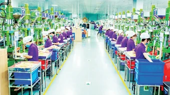 Bài 2: Hóa giải “điểm nghẽn”, đưa các khu kinh tế bứt phá