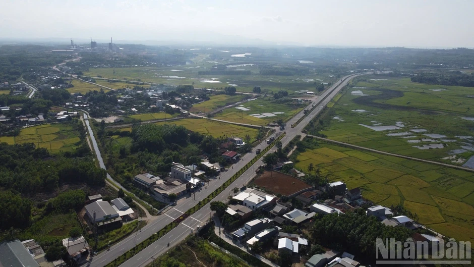 Bài 2: Khai thác hiệu quả dư địa công nghiệp Bài 2: Khai thác hiệu quả dư địa công nghiệp