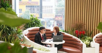 Bài 3: Khi thịnh vượng bắt đầu có câu chuyện của nhiều thế hệ