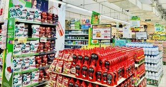 Bán lẻ hàng hóa và doanh thu dịch vụ tiêu dùng tháng 7/2026 duy trì đà tăng trưởng, du lịch tiếp tục là điểm sáng