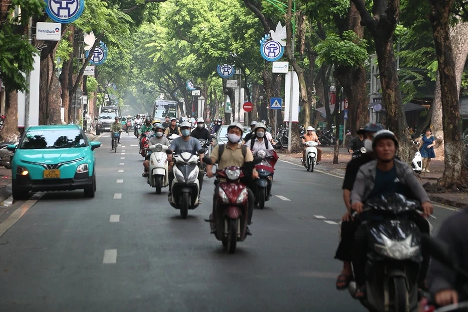 Bao giờ TP.HCM siết xe xăng dầu vào nội đô? Bao giờ TP.HCM siết xe xăng dầu vào nội đô?