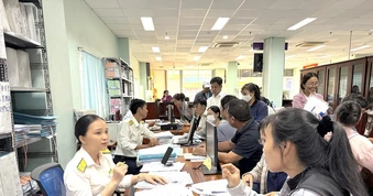 Báo Pháp Luật TP.HCM tổ chức tọa đàm 'Cầm tay chỉ việc hộ kinh doanh tuân thủ pháp luật về thuế'