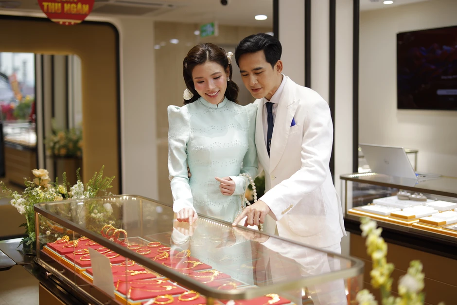 Bảo Tín Mạnh Hải nâng tầm trải nghiệm với cửa hàng quy mô lớn ở TPHCM Bảo Tín Mạnh Hải nâng tầm trải nghiệm với cửa hàng quy mô lớn ở TPHCM