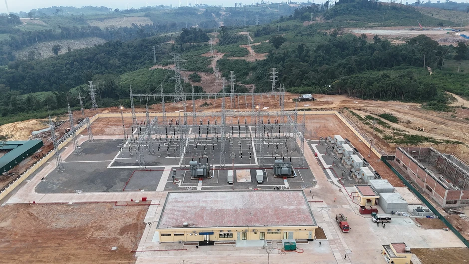 Bầu Hiển và “nước cờ tiến độ”: 16 tháng đưa dự án điện gió xuyên biên giới vào vận hành Bầu Hiển và “nước cờ tiến độ”: 16 tháng đưa dự án điện gió xuyên biên giới vào vận hành