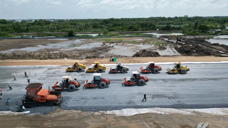 Bên trong công trường dự án nâng cấp sân bay Cà Mau