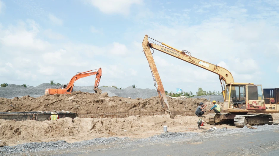 Bên trong công trường dự án nâng cấp sân bay Cà Mau