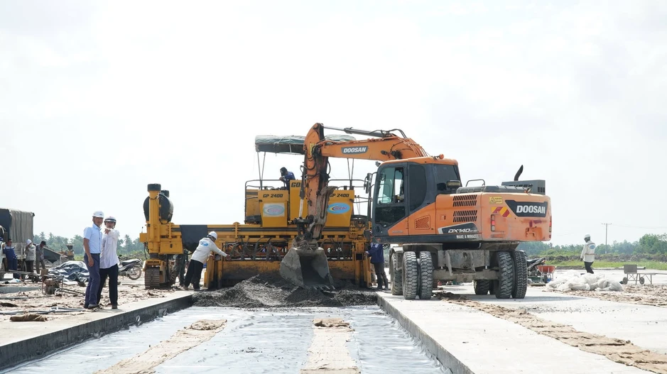 Bên trong công trường dự án nâng cấp sân bay Cà Mau