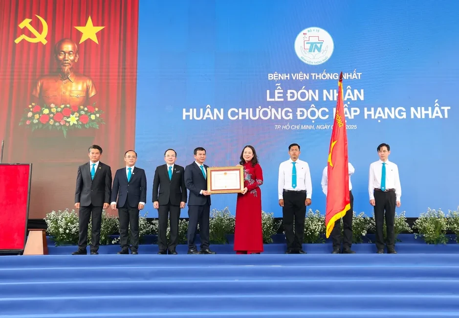 Bệnh viện Thống Nhất - nửa thế kỷ xây bản lĩnh, vươn tầm y tế thông minh Bệnh viện Thống Nhất - nửa thế kỷ xây bản lĩnh, vươn tầm y tế thông minh