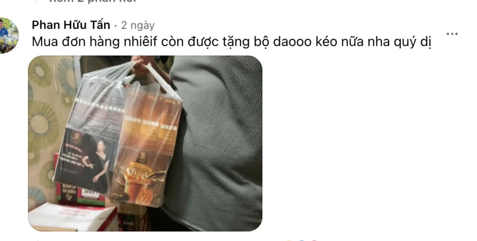 Bí mật về Ly Laura Cà Phê của Nhật Kim Anh Bí mật về Ly Laura Cà Phê của Nhật Kim Anh