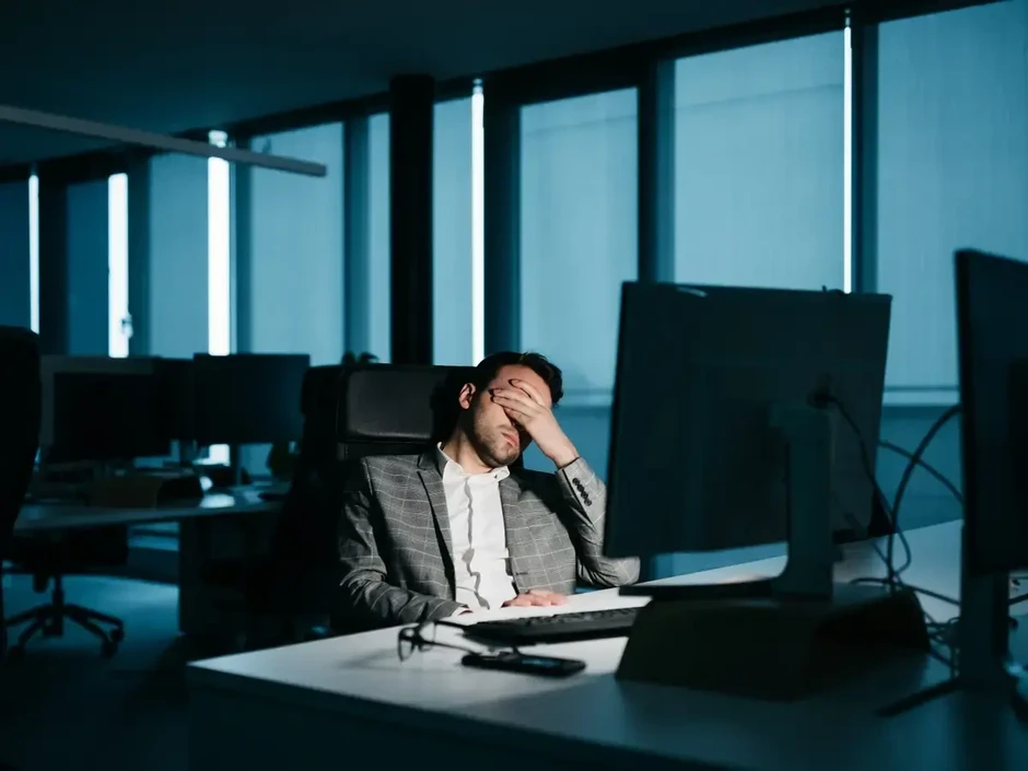 Bí mật về một nghề "hái ra tiền" bỗng nhiên thành nghề áp lực nhất Bí mật về một nghề "hái ra tiền" bỗng nhiên thành nghề áp lực nhất