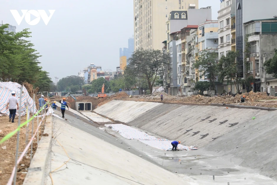 Bí thư Thành ủy Hà Nội kiểm tra tiến độ các công trình trọng điểm Bí thư Thành ủy Hà Nội kiểm tra tiến độ các công trình trọng điểm