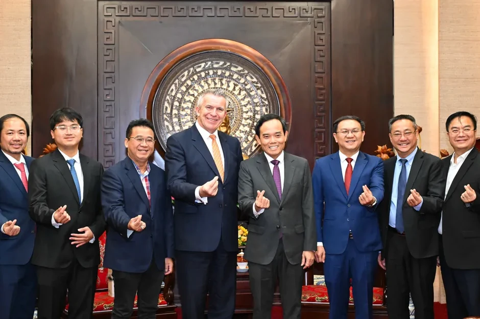 Bí thư Thành ủy TPHCM Trần Lưu Quang: Tạo điều kiện thuận lợi để triển khai dự án trung tâm dữ liệu AI Bí thư Thành ủy TPHCM Trần Lưu Quang: Tạo điều kiện thuận lợi để triển khai dự án trung tâm dữ liệu AI