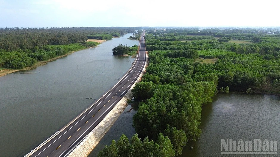 Bí thư Tỉnh ủy Quảng Ngãi: Các địa phương ven biển cần khai thác hiệu quả không gian ven biển