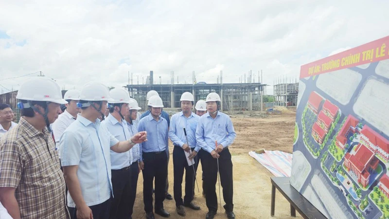 Bí thư Tỉnh ủy Quảng Trị Vương Quốc Tuấn yêu cầu đẩy nhanh, không để lùi thêm mốc thời gian nào các dự án động lực, trọng điểm Bí thư Tỉnh ủy Quảng Trị Vương Quốc Tuấn yêu cầu đẩy nhanh, không để lùi thêm mốc thời gian nào các dự án động lực, trọng điểm