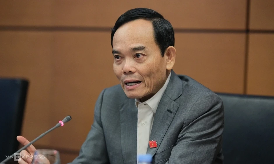 Bí thư Trần Lưu Quang: TP HCM chắt chiu nguồn lực để tăng trưởng hai chữ số Bí thư Trần Lưu Quang: TP HCM chắt chiu nguồn lực để tăng trưởng hai chữ số