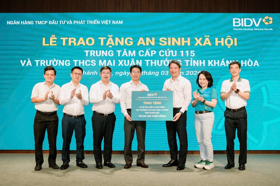 BIDV trao 1 tỷ đồng cho chương trình an sinh xã hội trên địa bàn tỉnh Khánh Hòa BIDV trao 1 tỷ đồng cho chương trình an sinh xã hội trên địa bàn tỉnh Khánh Hòa