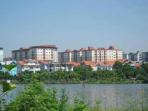 Biệt thự 'triệu đô không nói chuyện' ở Linh Đàm bị ngân hàng rao bán 27 tỷ Biệt thự 'triệu đô không nói chuyện' ở Linh Đàm bị ngân hàng rao bán 27 tỷ