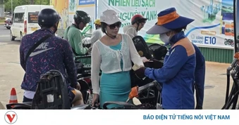 Bộ Công Thương đề nghị các hiệp hội, doanh nghiệp ô tô, xe máy triển khai xăng E10