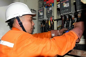 Bộ Công Thương muốn sớm áp khung giờ điện cao điểm 17h30-22h30