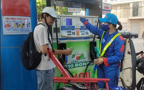 Bộ Công Thương yêu cầu các hãng công bố danh mục xe tương thích với xăng E10 Bộ Công Thương yêu cầu các hãng công bố danh mục xe tương thích với xăng E10