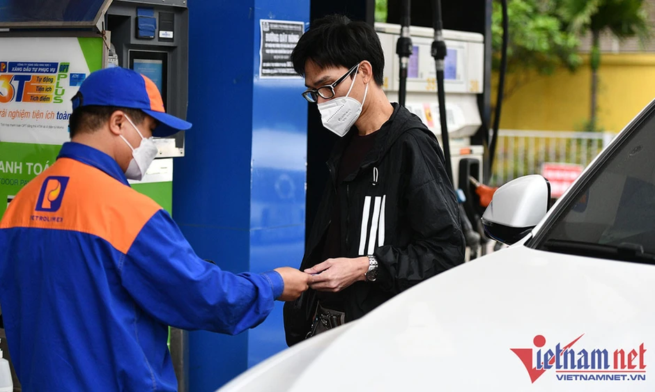 Bộ Tài chính đưa ra giải pháp mới để tăng nguồn cung xăng dầu Bộ Tài chính đưa ra giải pháp mới để tăng nguồn cung xăng dầu