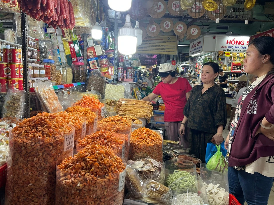 Bộ Tài chính nêu giải pháp kiểm soát giá khi tăng lương Bộ Tài chính nêu giải pháp kiểm soát giá khi tăng lương