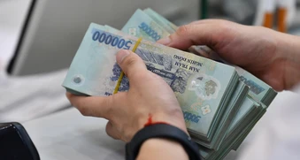 Bộ Tài chính nói rõ thủ tục để hộ kinh doanh chuyển lên doanh nghiệp
