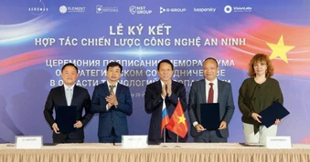 Bộ trưởng Bộ Công an dự lễ ký kết hợp tác công nghệ an ninh tại Liên bang Nga